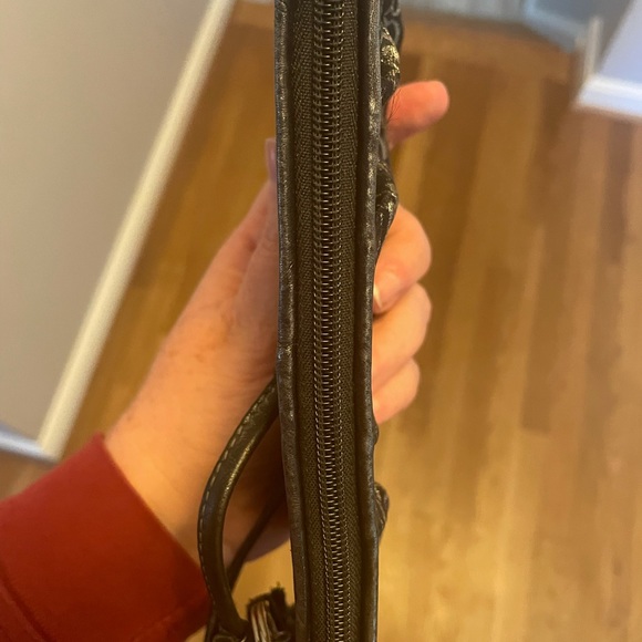 Coach wristlet and matching book keychain - Picture 5 of 7